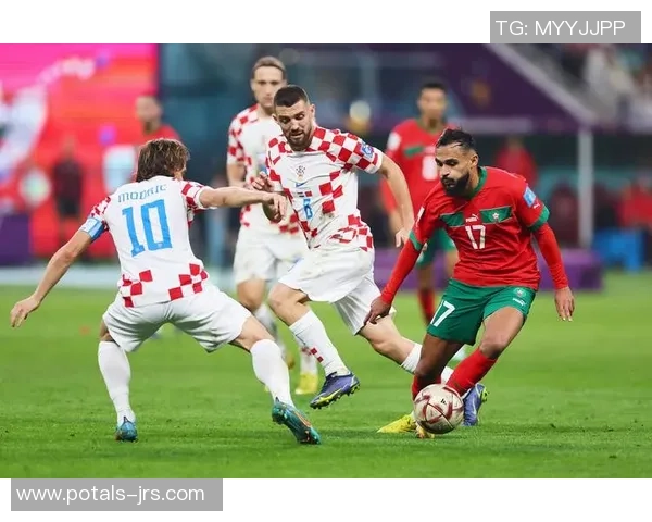 克罗地亚与葡萄牙对决分析战术特点及球员表现探讨 克罗地亚与葡萄牙对决分析战术特点及球员表现探讨